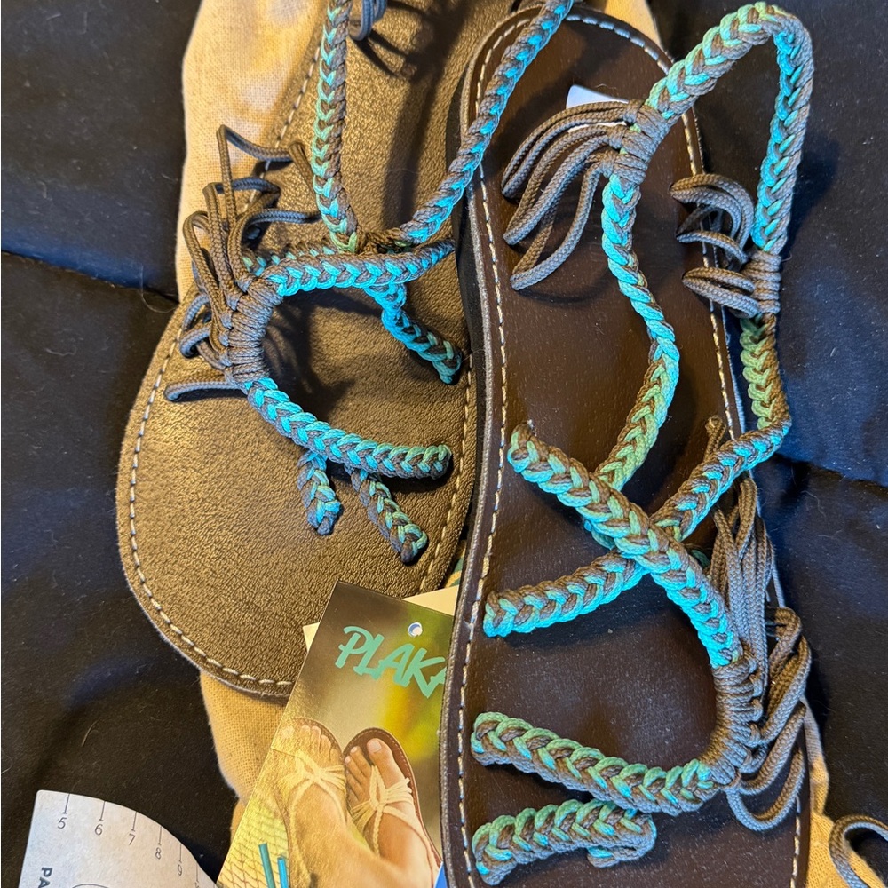 Plakton Women's Brown and Teal Sandals